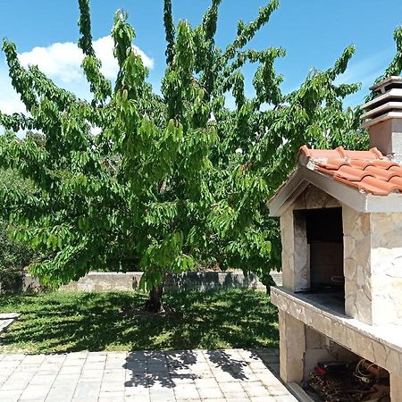 Studio Apartment With Balcony Trogir Exterior foto