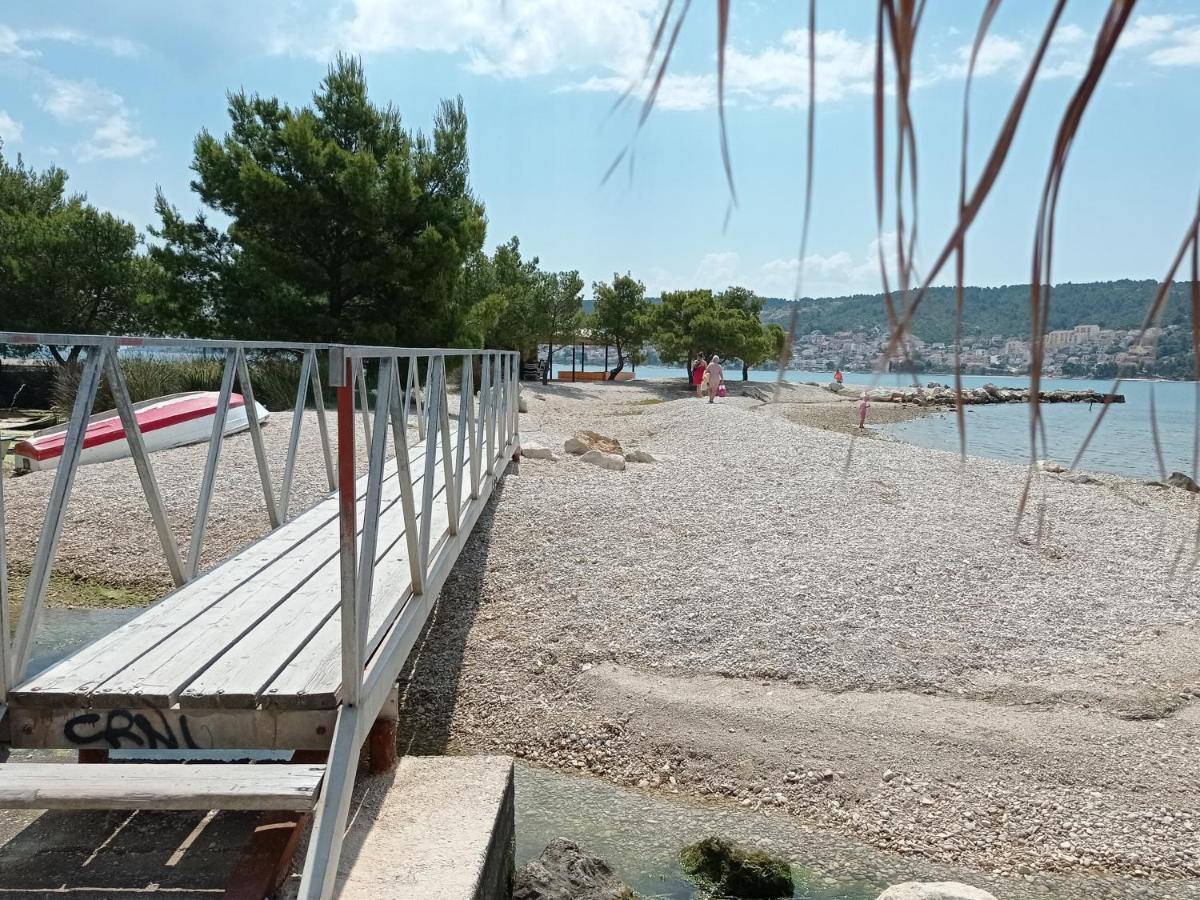 Studio Apartment With Balcony Trogir Exterior foto