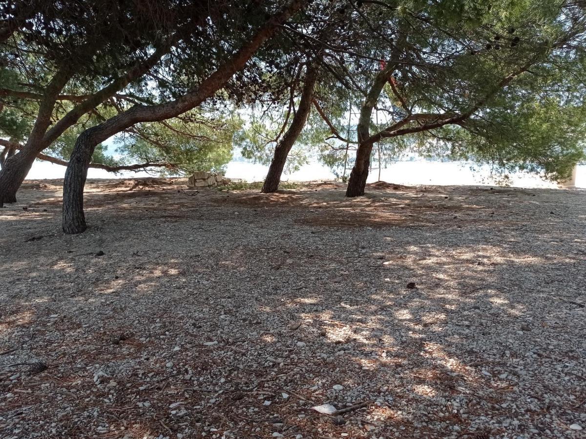 Studio Apartment With Balcony Trogir Exterior foto